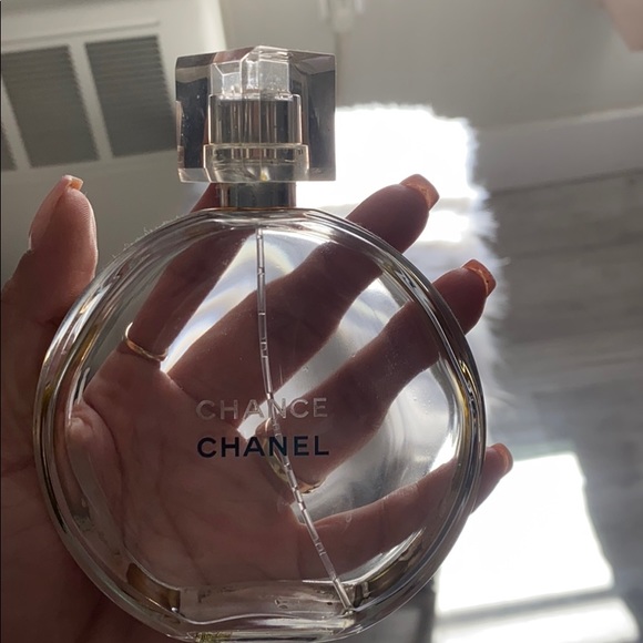 Empty bottle of Chanel perfume - Picture 4 of 4